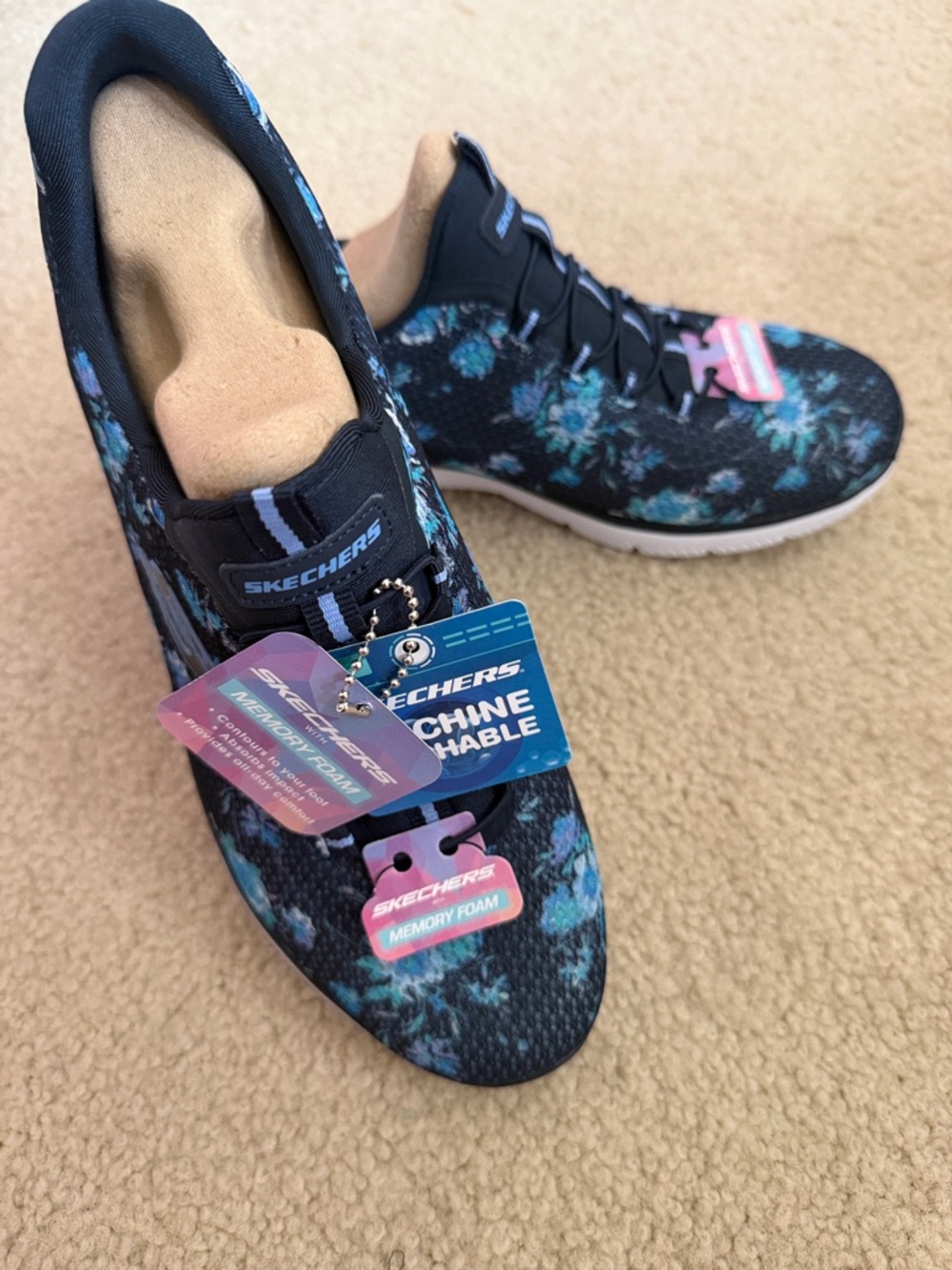 Skechers Memory Foam Shoes NWB , blue/green flowers, women size 9 - Picture 4 of 8